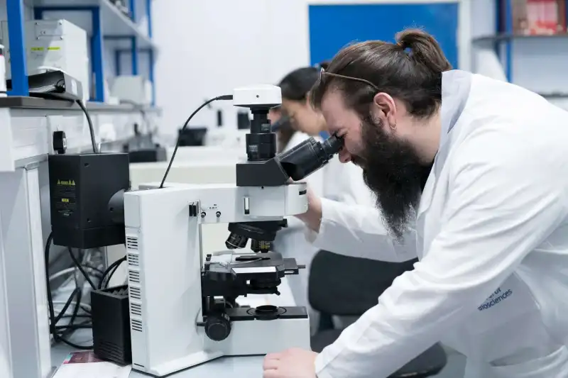 How clearing can unlock the world of STEM - News Centre - University of ...