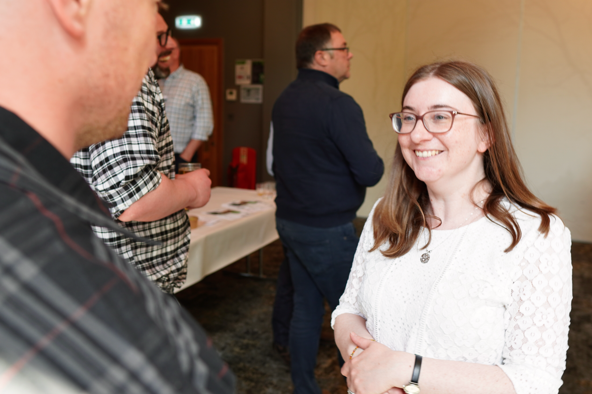 Dr Sarah Blackburn talks to another delegate at the BritHop event