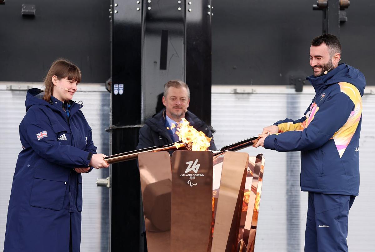 Millie Knight lights the paralympic flame.
