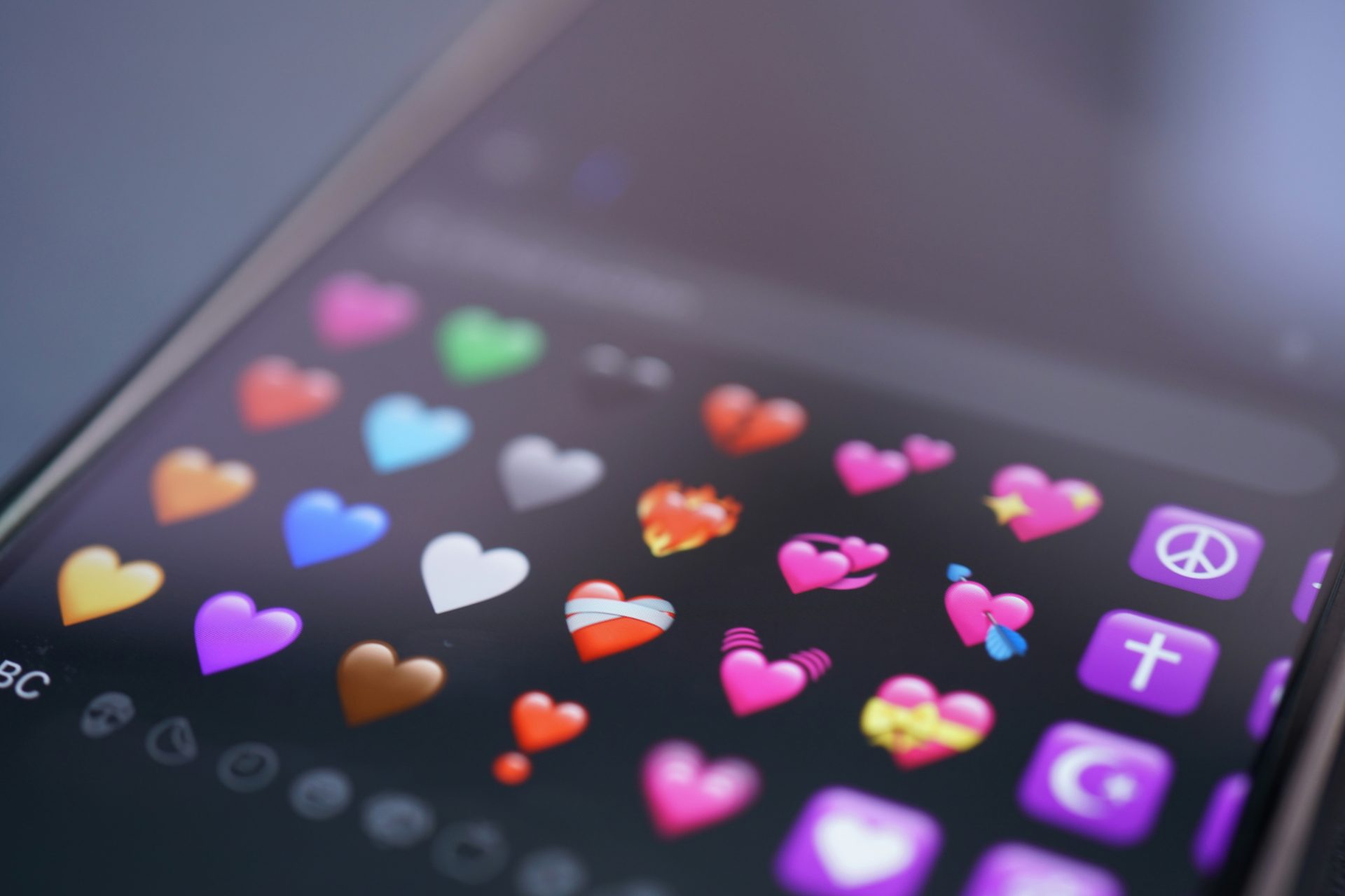 Emoji Keyboard Hearts